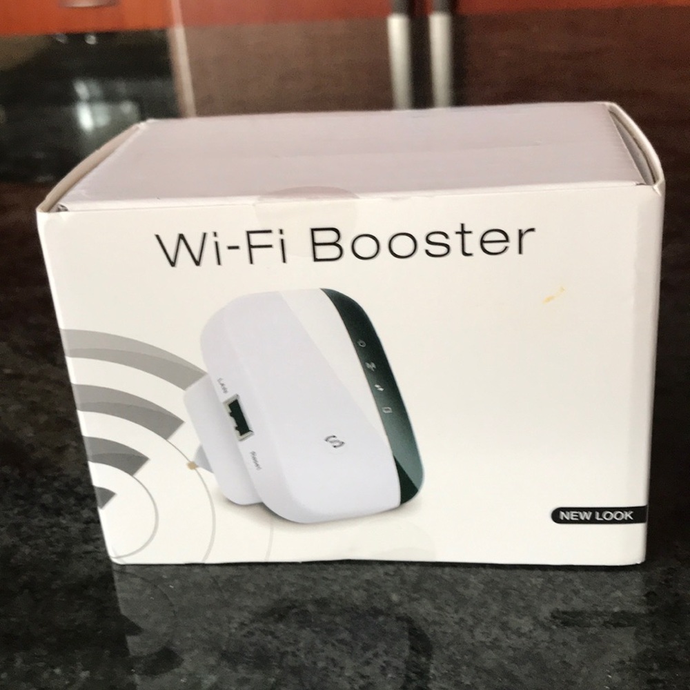 NWOT WI-FI BOOSTER